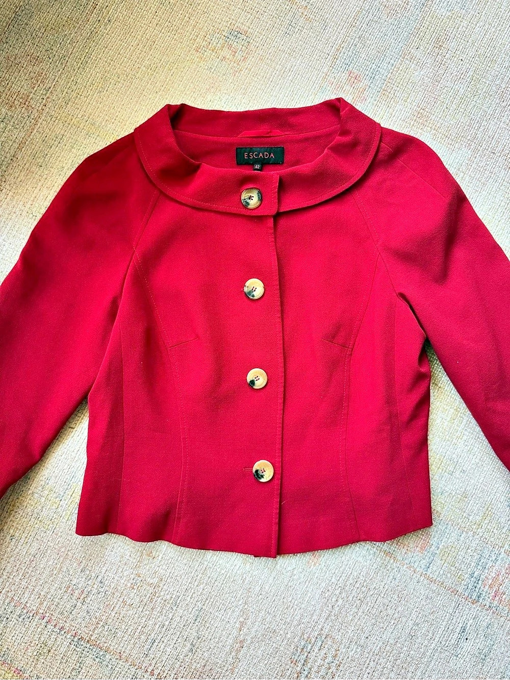 Escada Red 100% Virgin Wool Portrait Collar Cropped Jacket Blazer Size 42